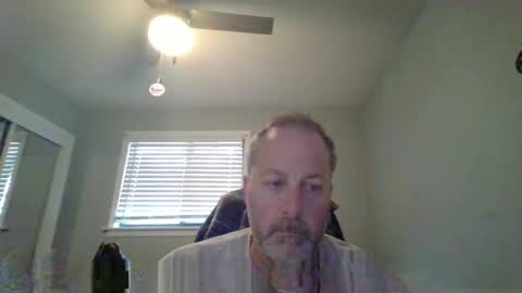 hey online show from May 8, 1:27 pm
