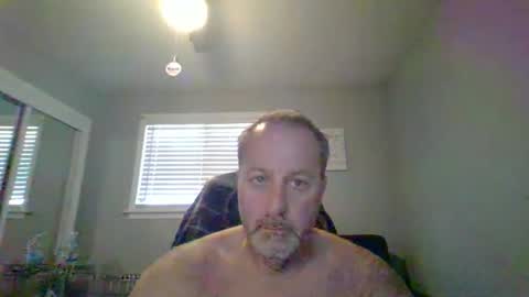 hey online show from May 16, 3:33 pm
