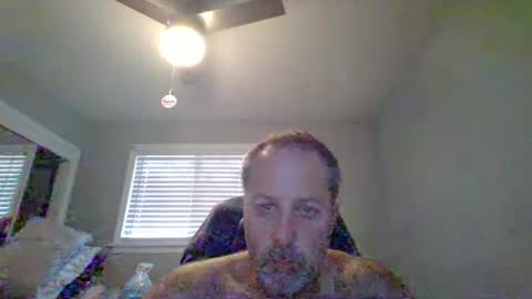 hey online show from May 22, 8:25 pm
