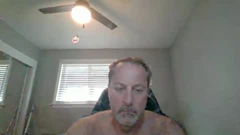 hey online show from May 30, 9:34 pm