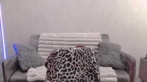 bri_fox online show from November 26, 8:10 pm