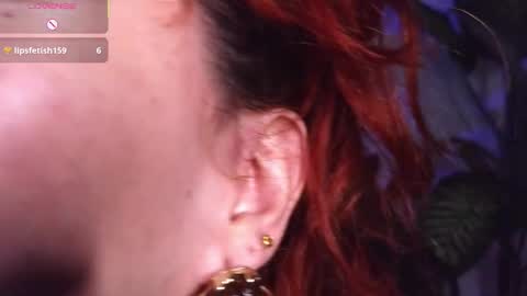 Snapshot of bri_von_dhara_ chatting on February 12, 10:16 pm Bri online show from February 12, 10:16 pm