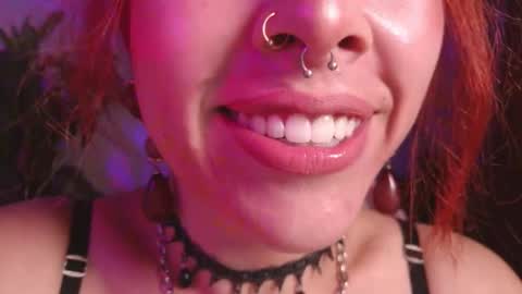 Snapshot of bri_von_dhara_ chatting on February 23, 4:48 pm Bri online show from February 23, 4:48 pm