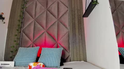 B R I A  online show from February 5, 2:49 am