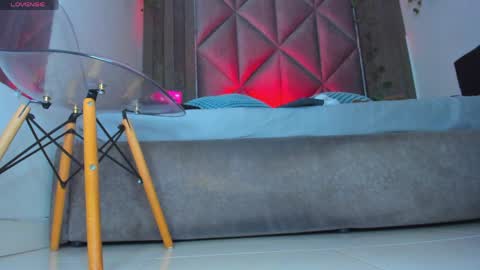 B R I A  online show from April 9, 6:19 am