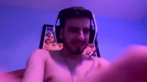 brian_bmw7 online show from January 5, 6:35 am