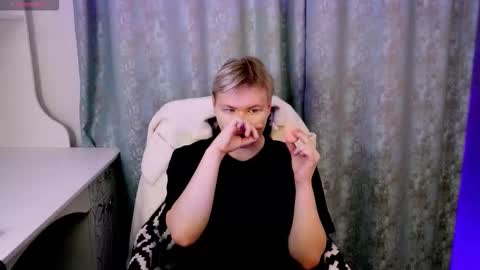 Snapshot of brian_mils chatting on January 12, 12:43 pm brian_mils online show from January 12, 12:43 pm