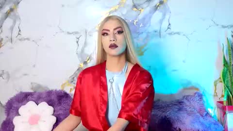 Snapshot of briana_white chatting on March 18, 2:04 am briana_white online show from March 18, 2:04 am