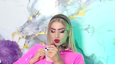 Snapshot of briana_white chatting on March 25, 8:04 pm briana_white online show from March 25, 8:04 pm