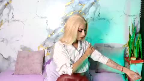 Snapshot of briana_white chatting on July 31, 5:23 pm briana_white online show from July 31, 5:23 pm