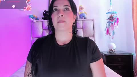 Snapshot of brianaguzman chatting on October 16, 6:42 pm online show from October 16, 6:42 pm