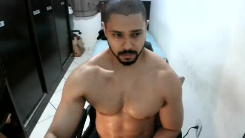 Snapshot of brianaries chatting on July 20, 8:44 pm brianaries online show from July 20, 8:44 pm