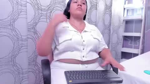 Snapshot of brianna_brown4u chatting on May 28, 6:38 pm Brianna online show from May 28, 6:38 pm