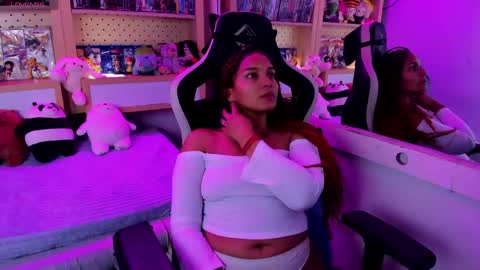 Snapshot of brianna_pratt chatting on May 20, 12:33 pm Bri online show from May 20, 12:33 pm