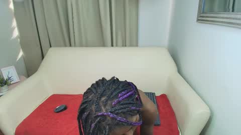 brianna_styles online show from February 28, 1:01 pm