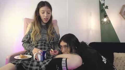 briarandblair online show from March 4, 2:32 pm