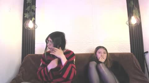 briarandblair online show from December 3, 1:20 pm