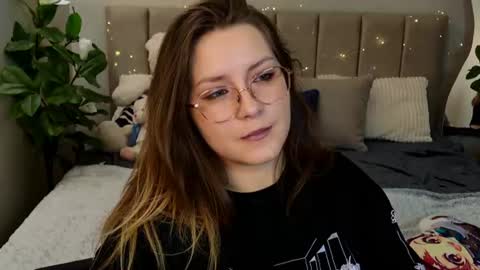 briarwynn online show from July 3, 7:09 pm