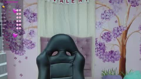 DAYANNA online show from February 7, 4:06 am