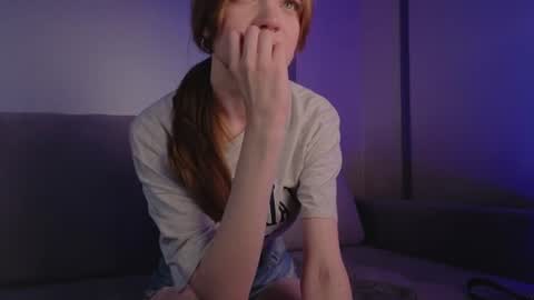 Snapshot of bridgetthellard chatting on June 14, 11:34 am Megan online show from June 14, 11:34 am