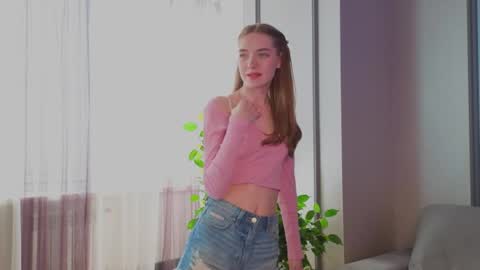 Snapshot of bridgetthellard chatting on June 27, 12:22 pm Megan online show from June 27, 12:22 pm