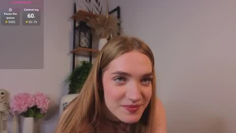 Snapshot of bridgetthellard chatting on July 27, 11:06 am Megan online show from July 27, 11:06 am