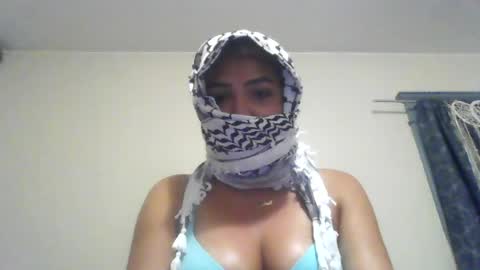 Snapshot of briella577778 chatting on July 14, 11:54 pm briella577778 online show from July 14, 11:54 pm