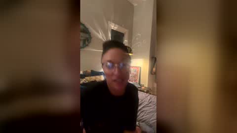 briellenicole22204890 online show from April 12, 5:45 am