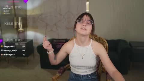 Diamonds Girls online show from March 20, 8:46 pm