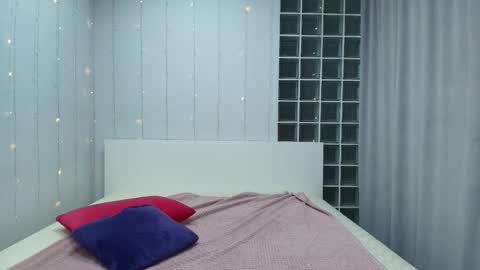 Heather online show from February 26, 11:15 pm