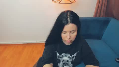 Snapshot of brilliantegirl_ chatting on June 15, 6:48 am brilliantegirl_ online show from June 15, 6:48 am