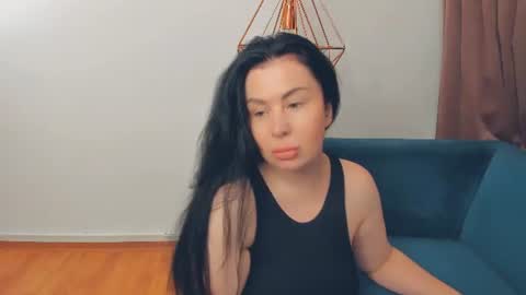 Snapshot of brilliantegirl_ chatting on July 5, 7:04 am brilliantegirl_ online show from July 5, 7:04 am