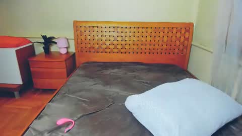 Snapshot of brilliantegirl_ chatting on July 29, 6:33 am brilliantegirl_ online show from July 29, 6:33 am