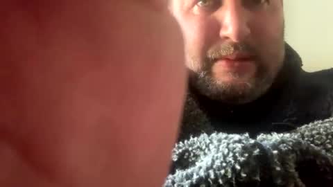 Snapshot of brindille_d_automne chatting on January 16, 10:21 am brindille_d_automne online show from January 16, 10:21 am