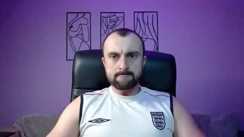 brindlefly69 online show from February 14, 2:33 pm