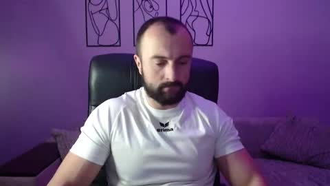 brindlefly69 online show from October 18, 10:49 am