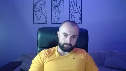 brindlefly69 online show from December 1, 11:48 am