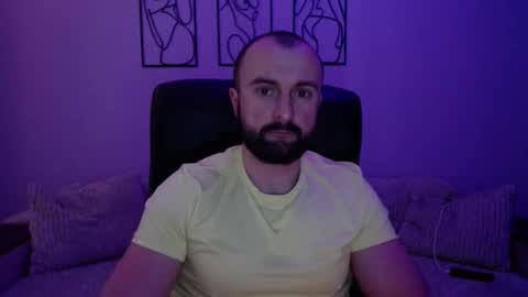 brindlefly69 online show from February 4, 11:49 am