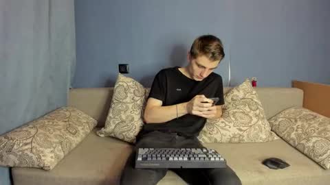 bristlebback online show from February 15, 12:58 pm