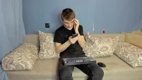 bristlebback online show from April 5, 4:48 pm