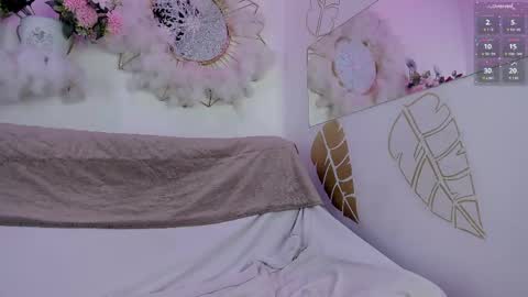 BritannyClaire online show from May 7, 5:13 am