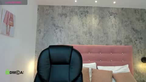 Snapshot of brithanycollins chatting on October 7, 12:35 pm Brithany online show from October 7, 12:35 pm