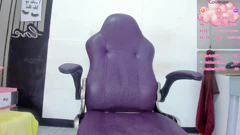 brithanyslim online show from February 13, 1:19 am