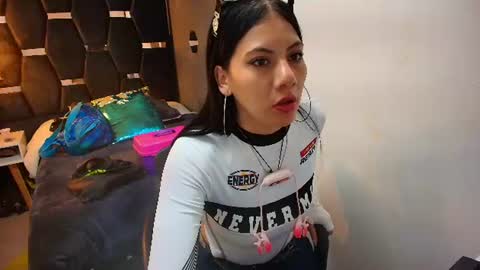 Snapshot of brithny_hot chatting on July 31, 12:04 pm BRITHNY online show from July 31, 12:04 pm