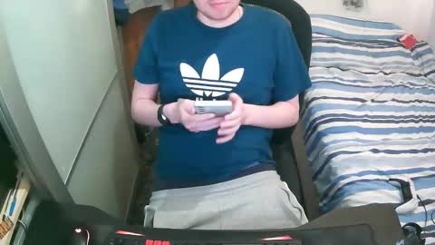 British Tom online show from November 17, 12:27 am