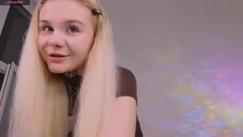 Britney online show from March 18, 7:06 pm