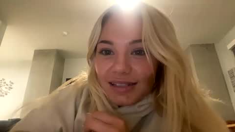 britneycherry08 online show from June 11, 2:53 am