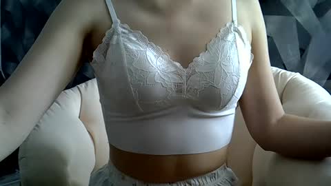 BritneyKittens online show from February 27, 7:55 am