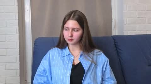 brittpobre online show from December 18, 7:42 pm