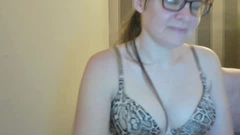 Claire and Gary online show from December 17, 10:32 pm